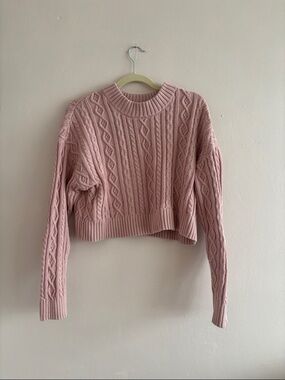 Cropped Cable-Knit Crewneck Sweater in Blush Pink
